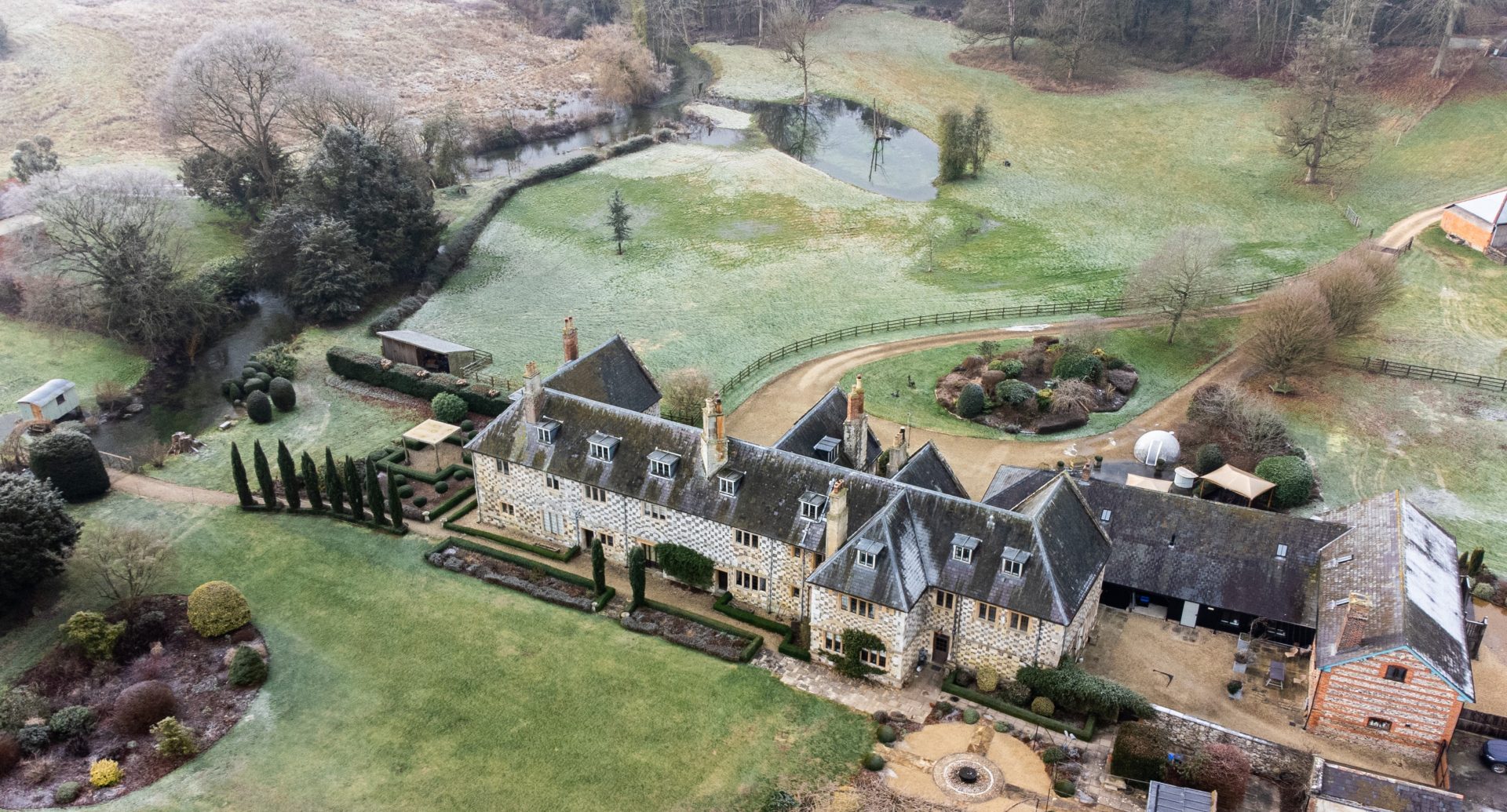 stonehenge accommodation